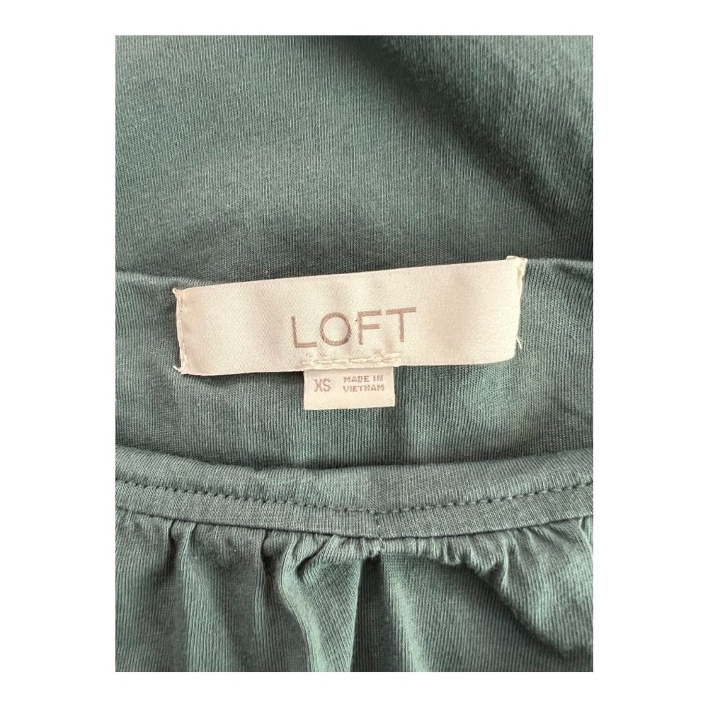 💙 EUC LOFT Sage Green Sleeveless Balloon Style Blouse | Size XS - Picture 6 of 7
